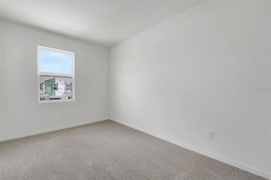 Spacious, unfurnished interior of a new home in Shores at Mirada, San Antonio (Image 12).