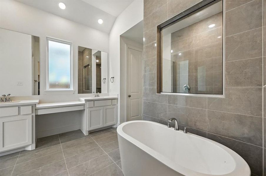 Furnished interior view inside a new home in Thompson Farms: 60ft. lots, Van Alstyne (Image 11). Furnished interior view inside a new home in Thompson Farms: 60ft. lots, Van Alstyne (Image 11).