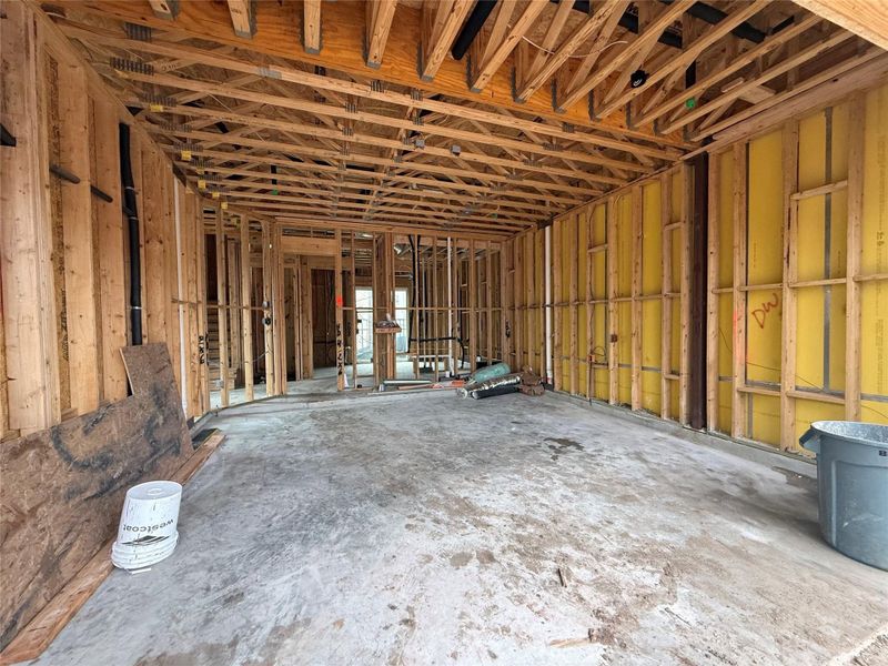 2 car garage 01/06/26