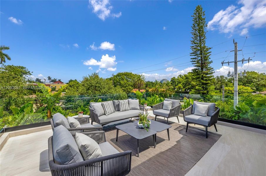 Community amenities in , Miami Beach (Image 61).