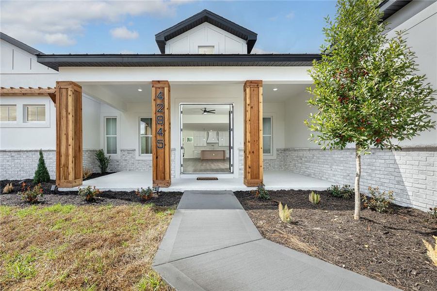 Exterior details and patio area of a home in , Eustis (Image 3). Exterior details and patio area of a home in , Eustis (Image 3).