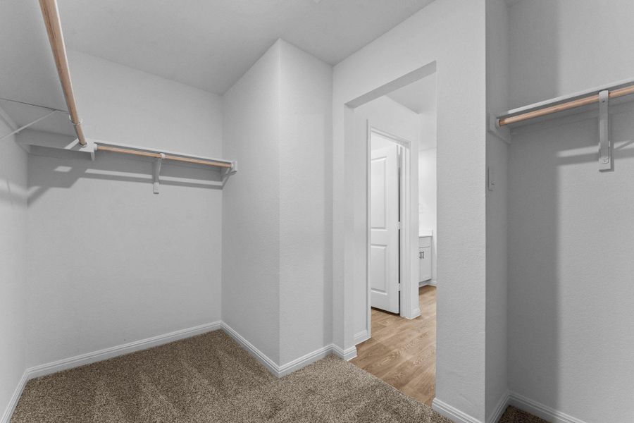 Spacious, unfurnished interior of a new home in Paramount, Kyle (Image 19).
