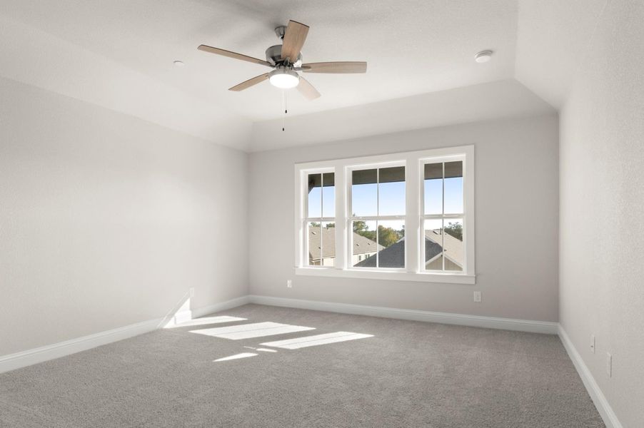 Spacious, unfurnished interior of a new home in Clear Creek, Round Rock (Image 28).