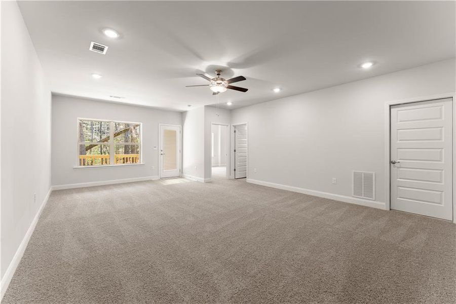 Spacious, unfurnished interior of a new home in Magnolia Villas, Cornelia (Image 39).