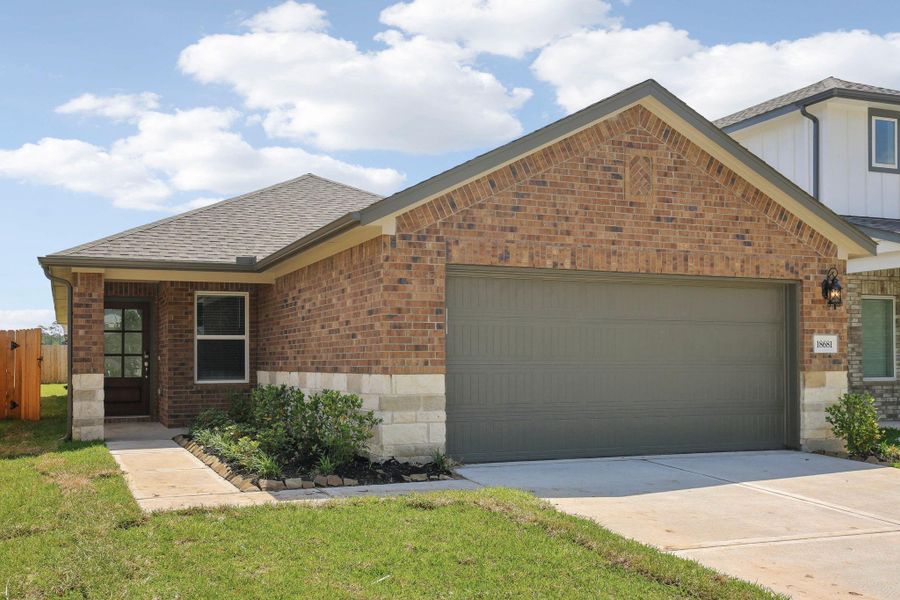 Photo is not of the actual home, but is an inspirational photo of builder’s model home and may depict options, furnishings, and/or decorator features that are not included Photo is not of the actual home, but is an inspirational photo of builder’s model home and may depict options, furnishings, and/or decorator features that are not included