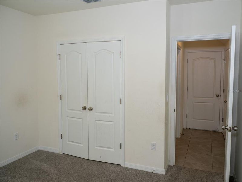 Spacious, unfurnished interior of a new home in Poinciana Enclave, Kissimmee (Image 24).