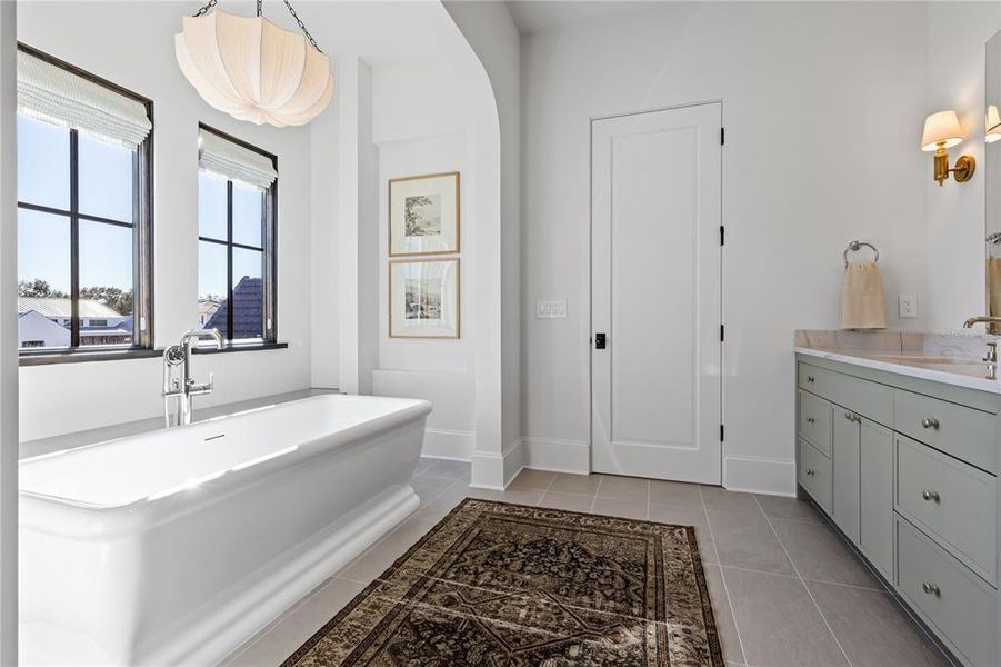 Furnished interior view inside a new home in , Windermere (Image 50).