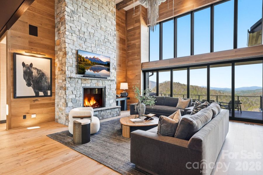 Image 36 of a home in .