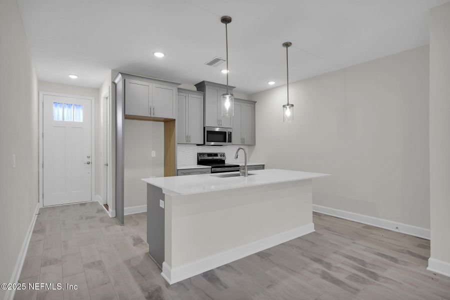 Furnished interior view inside a new home in Woodland Park, Nocatee (Image 9).