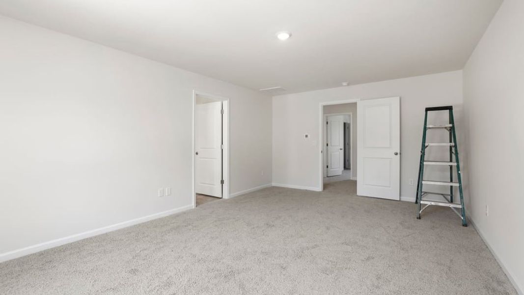 Spacious, unfurnished interior of a new home in Palmetto Valley, Anderson (Image 26).