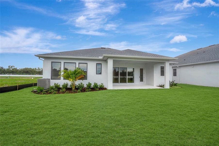 Exterior details and patio area of a home in Lakeview Crossing – Classic Series, Sarasota (Image 15).