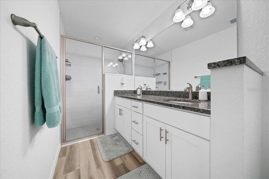 Furnished interior view inside a new home in , Ocklawaha (Image 19).