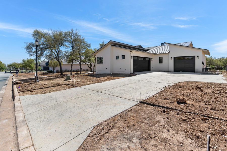 Exterior details and patio area of a home in , Georgetown (Image 29).