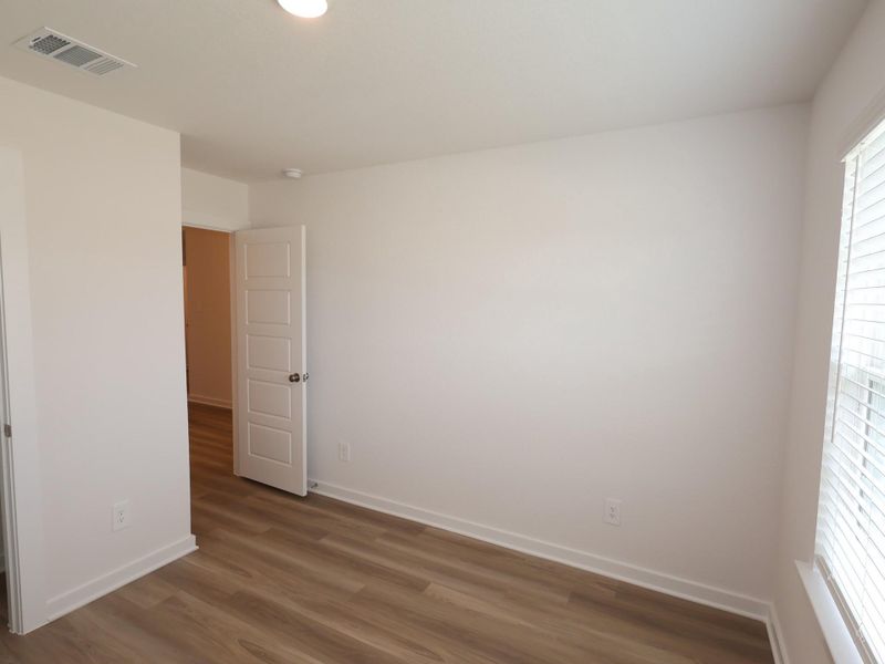 Spacious, unfurnished interior of a new home in Moran Ranch, Willis (Image 15).