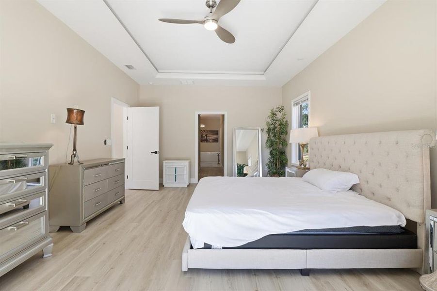 Furnished interior view inside a new home in , Lecanto (Image 8).