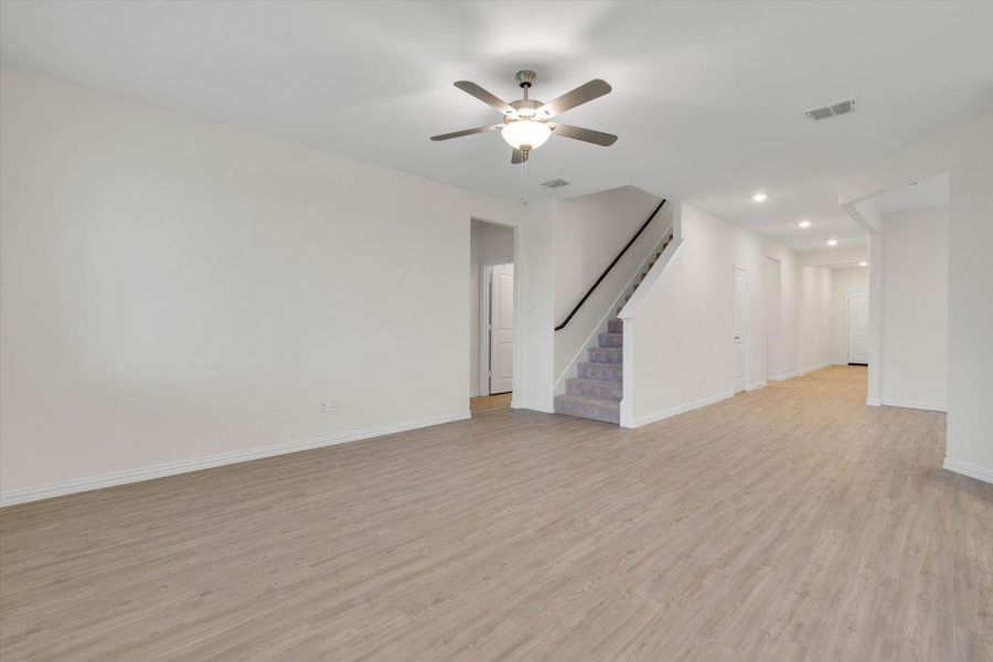 Spacious, unfurnished interior of a new home in , Anna (Image 24).