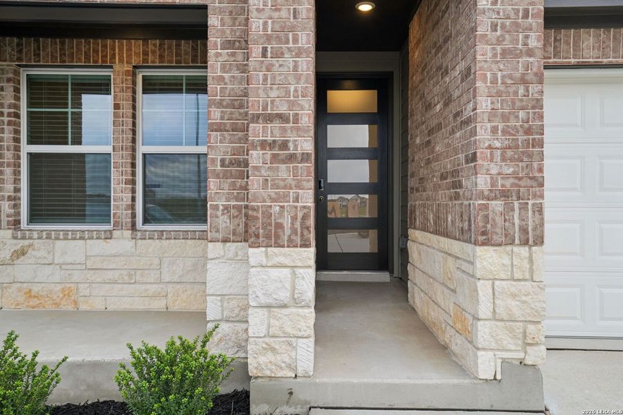 Exterior details and patio area of a home in Sagebrooke - Premier Series, San Antonio (Image 17).
