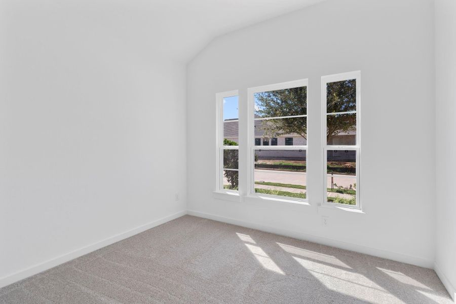 Spacious, unfurnished interior of a new home in Sienna 45', 50', Missouri City (Image 28).