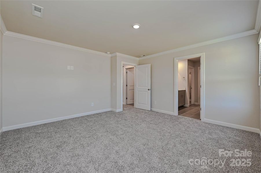 Spacious, unfurnished interior of a new home in Seattle Crossing, Shelby (Image 8).