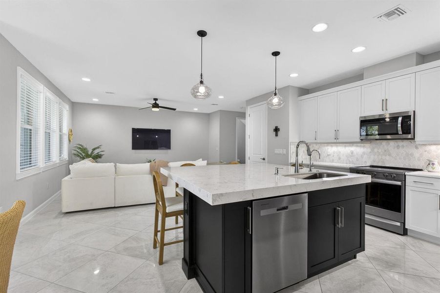 27-web-or-mls-BS1A2256 27-web-or-mls-BS1A2256