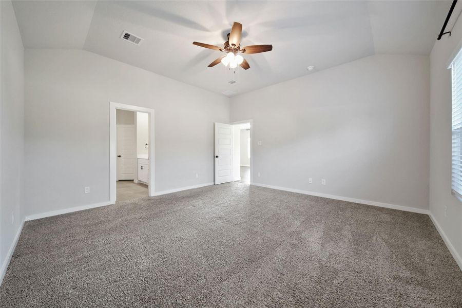 Spacious, unfurnished interior of a new home in Magnolia Place, Magnolia (Image 22).
