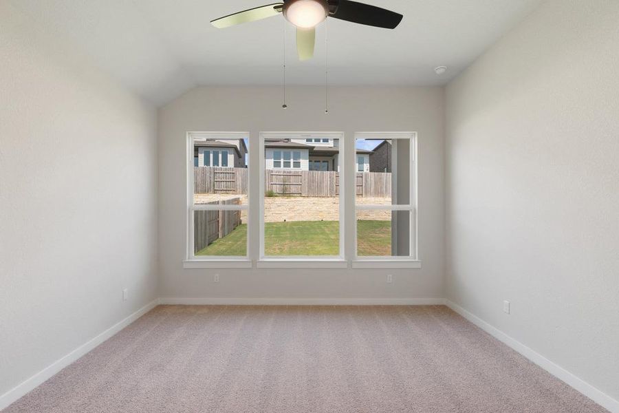 Spacious, unfurnished interior of a new home in Lariat, Liberty Hill (Image 31).
