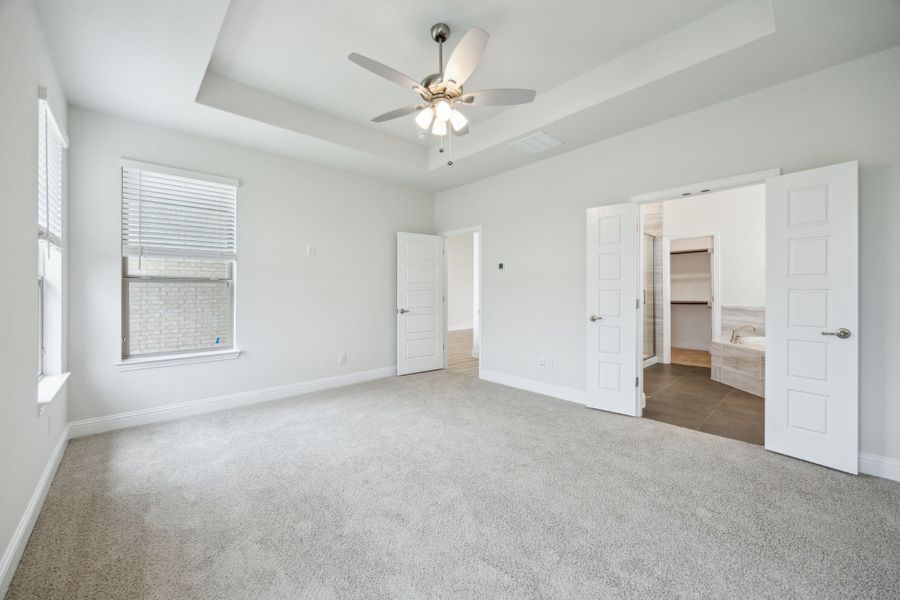 Spacious, unfurnished interior of a new home in Summer Crest, Fort Worth (Image 28). Spacious, unfurnished interior of a new home in Summer Crest, Fort Worth (Image 28).