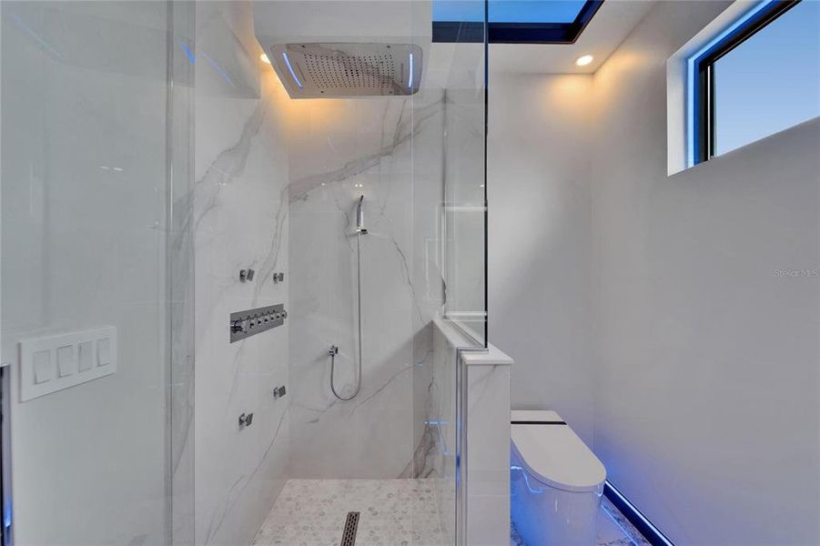 Furnished interior view inside a new home in , Apollo Beach (Image 14).