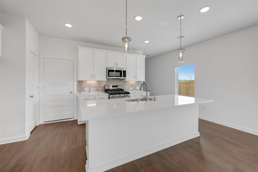 Furnished interior view inside a new home in Wildrye, Waller (Image 14).