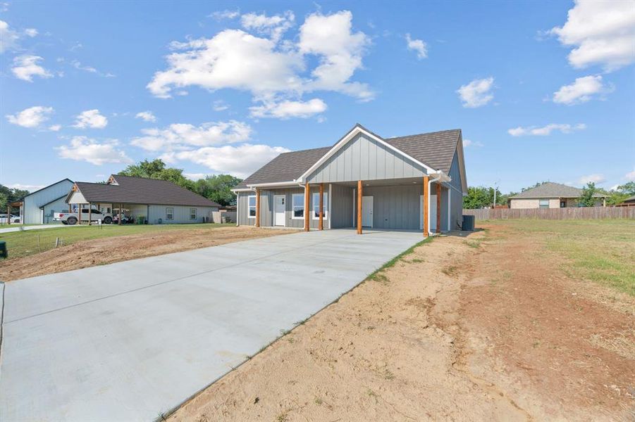 Front exterior of a new home in , Hico, TX, highlighting curb appeal (Image 20).