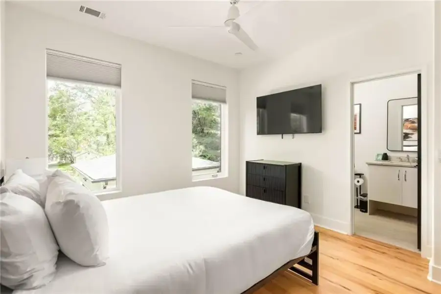 Furnished interior view inside a new home in , Atlanta (Image 28).