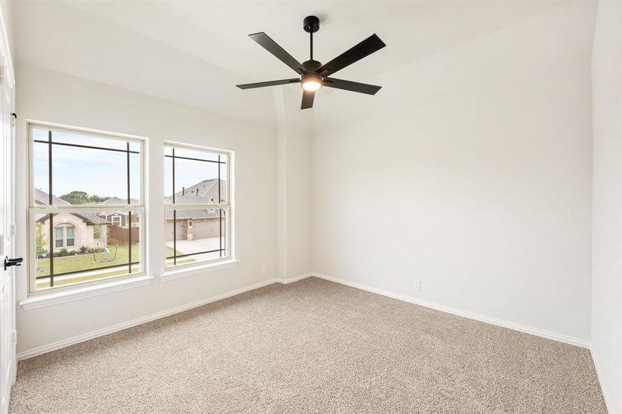 Spacious, unfurnished interior of a new home in Hampton Park, Glenn Heights (Image 29).