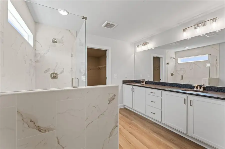 Furnished interior view inside a new home in , Calhoun (Image 7).