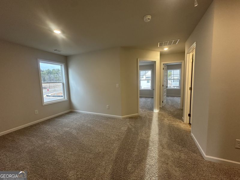Spacious, unfurnished interior of a new home in Kentmere, Auburn (Image 29).