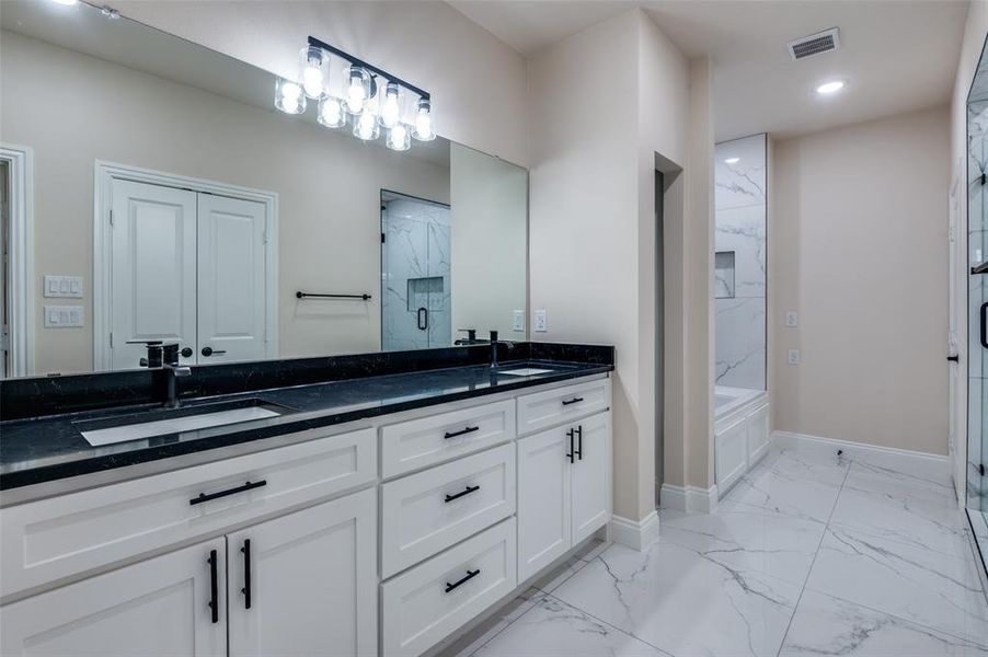 Furnished interior view inside a new home in , Seagoville (Image 8).