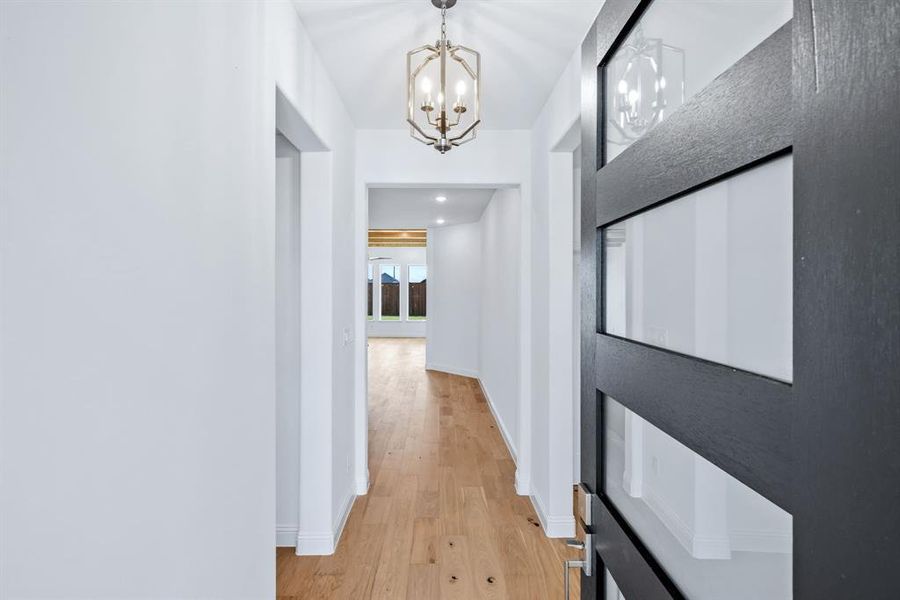 Spacious, unfurnished interior of a new home in University Park at Northpointe, Denton (Image 24).