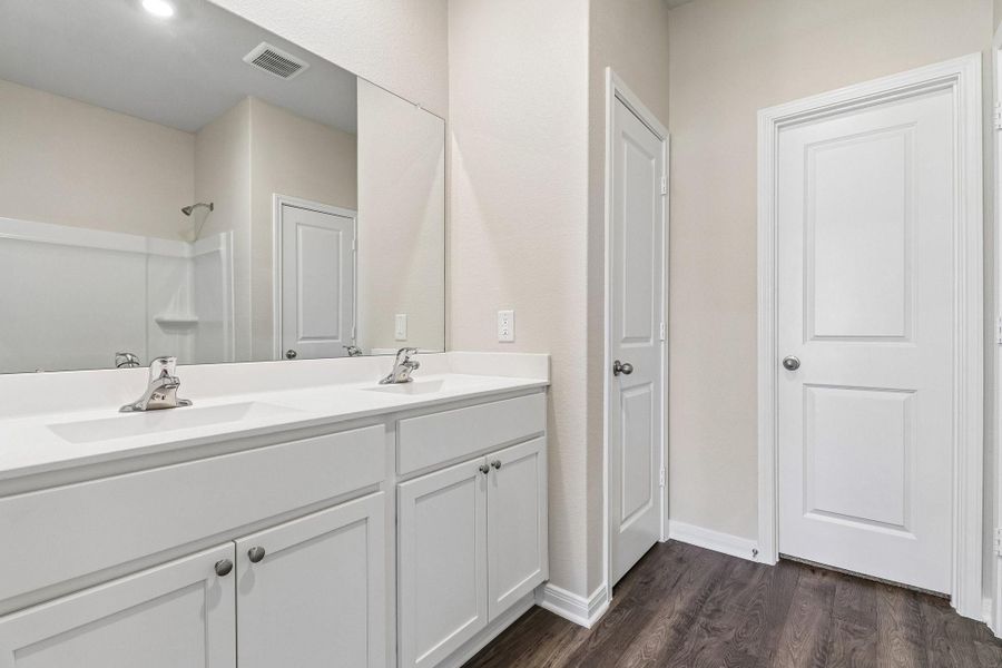 Furnished interior view inside a new home in Magnolia Woods, Magnolia (Image 8).