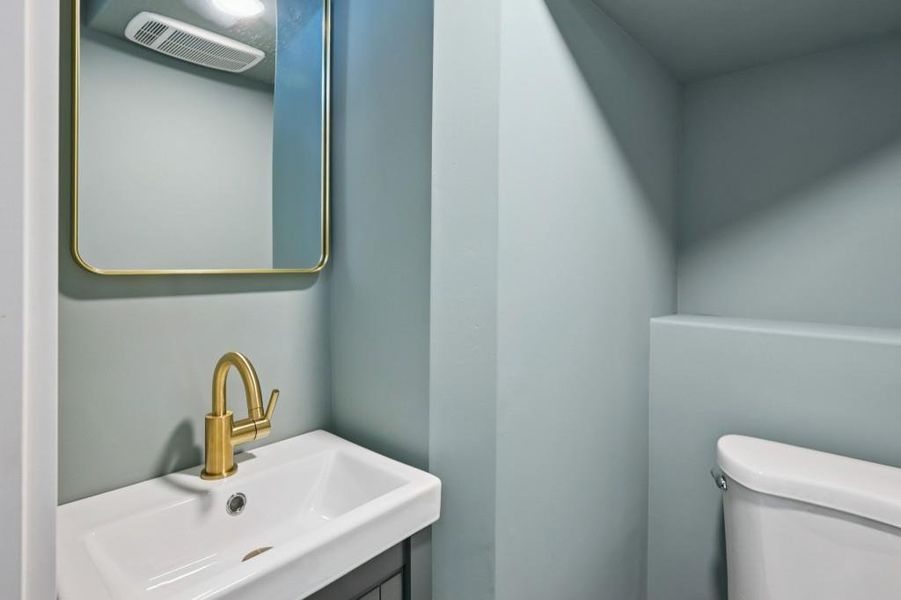 Image 38 of a home in .