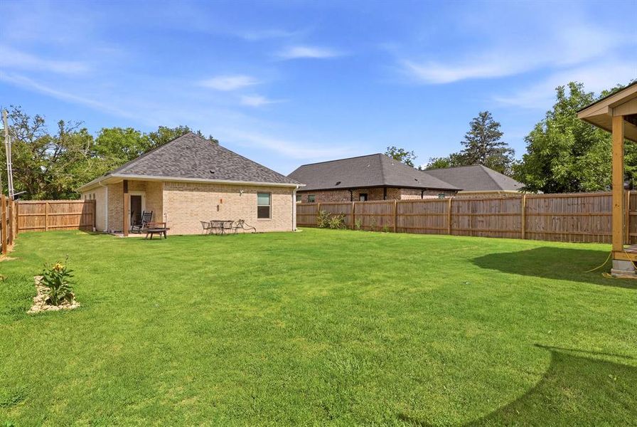 Exterior details and patio area of a home in , Arp (Image 3).