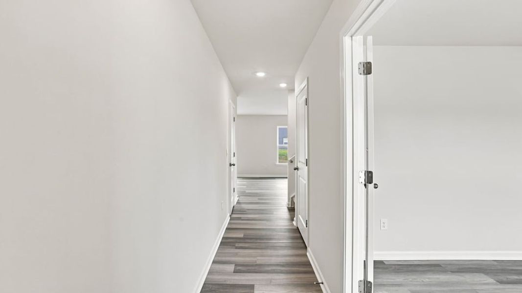 Spacious, unfurnished interior of a new home in Lakestone, Woodruff (Image 13).