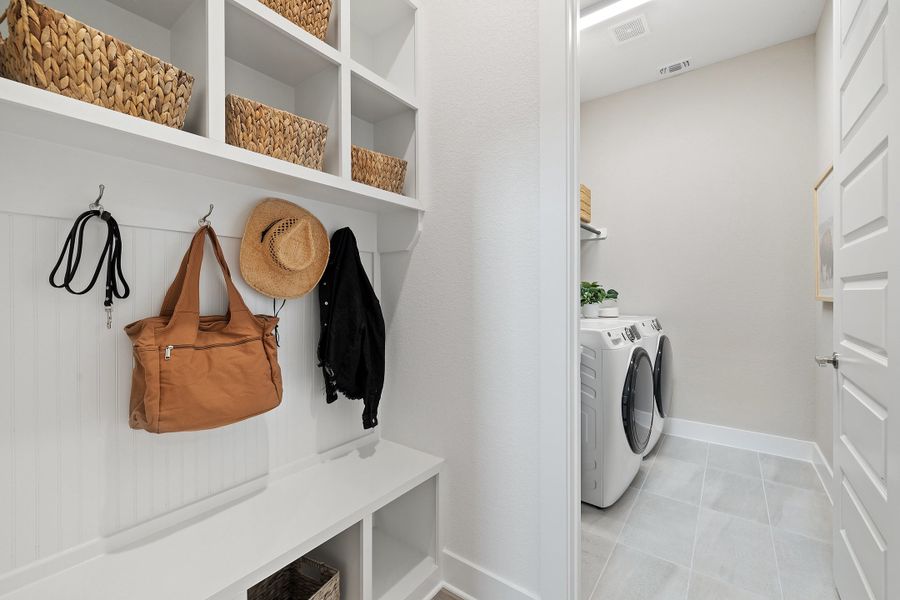 Representative furnished interior of a home built from the Linden by Tri Pointe Homes in Wolf Ranch, Georgetown (Image 13).
