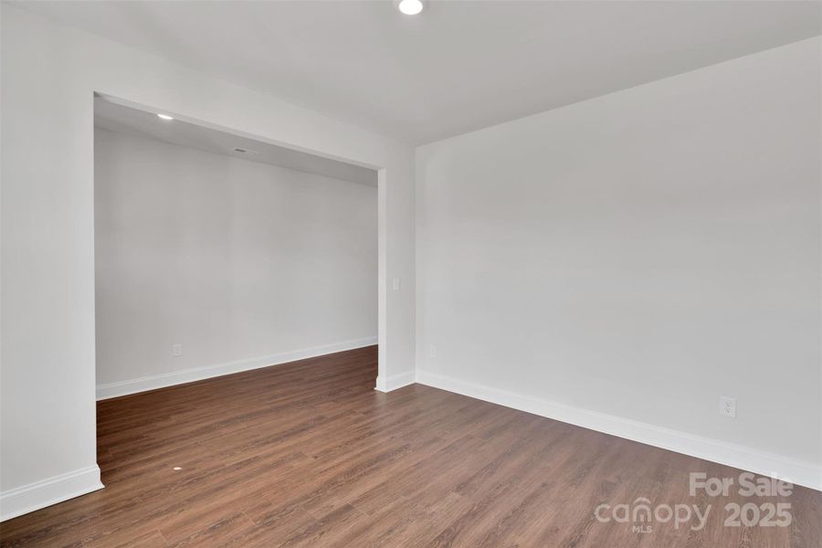 Spacious, unfurnished interior of a new home in , Lincolnton (Image 12).