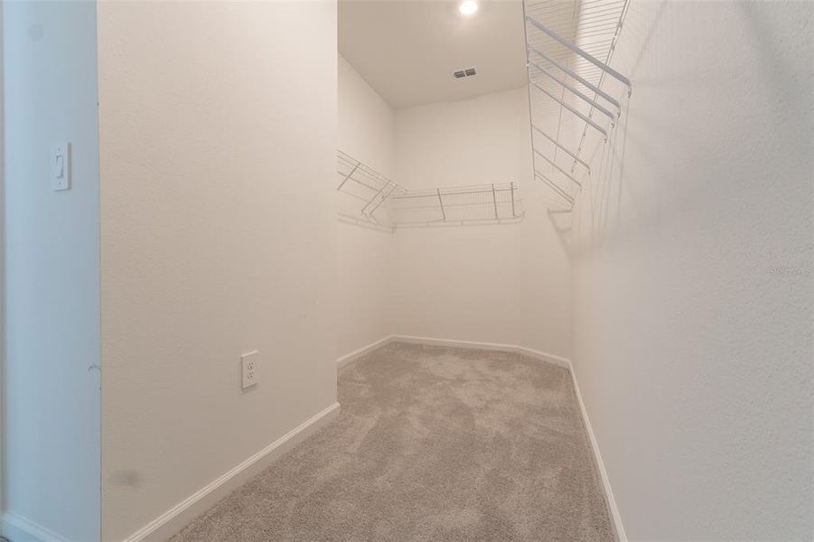Spacious, unfurnished interior of a new home in Pioneer Ranch, Ocala (Image 33). Spacious, unfurnished interior of a new home in Pioneer Ranch, Ocala (Image 33).
