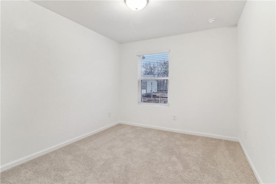 Spacious, unfurnished interior of a new home in Laurelwood, Douglasville (Image 26).