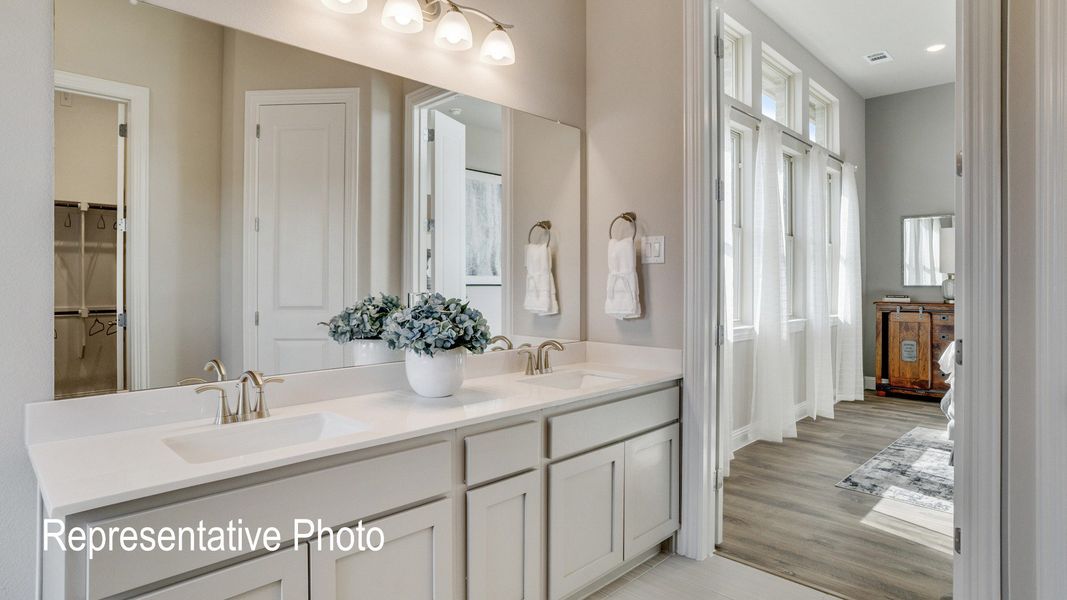 Furnished interior view inside a new home in Hulen Trails, Fort Worth (Image 13).