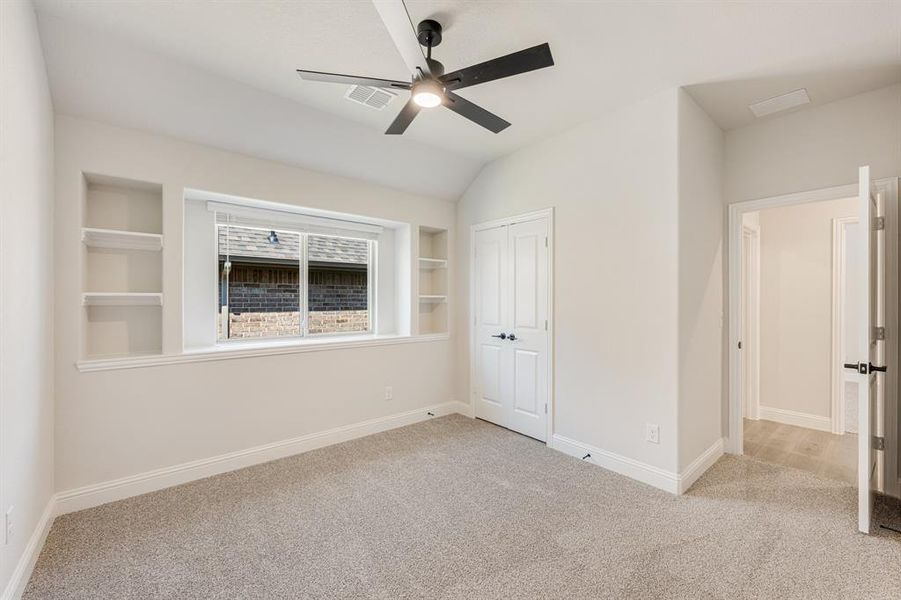 Spacious, unfurnished interior of a new home in Eagle Glen 50, Alvarado (Image 14). Spacious, unfurnished interior of a new home in Eagle Glen 50, Alvarado (Image 14).