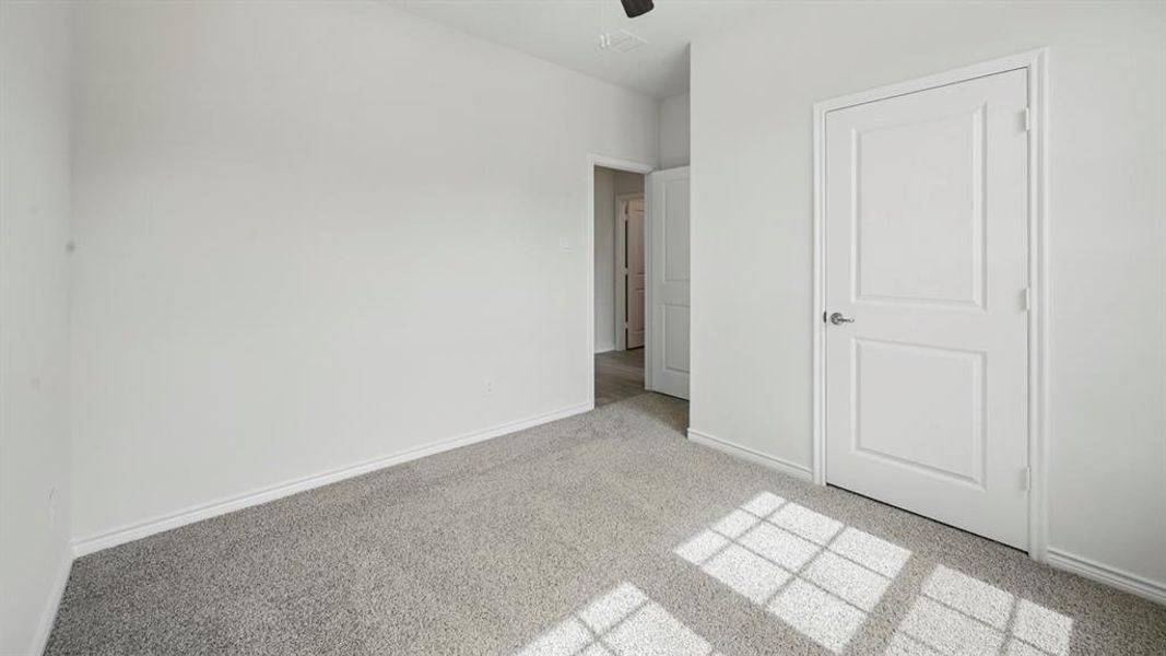 Spacious, unfurnished interior of a new home in Silverado, Aubrey (Image 15).
