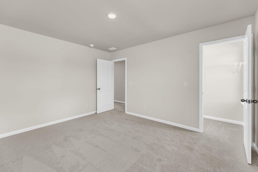 Spacious, unfurnished interior of a new home in Tea Farm, Ravenel (Image 26).