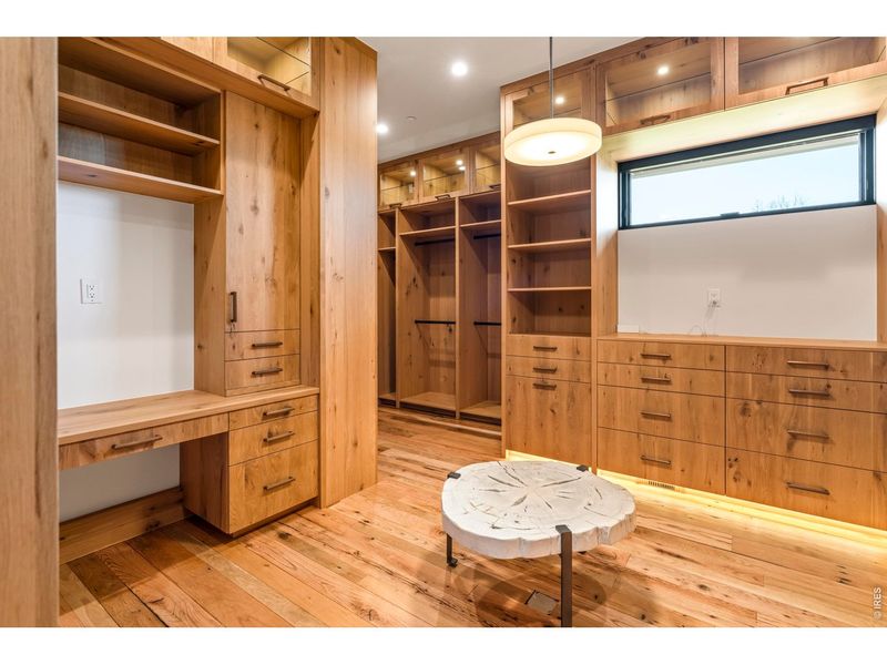 Furnished interior view inside a new home in , Lafayette (Image 7).