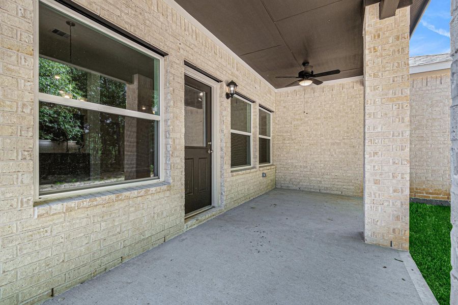 Image 10 of a home in Encino Estates. Image 10 of a home in Encino Estates.